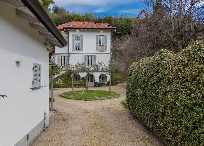 Olga With Private Pool Villa